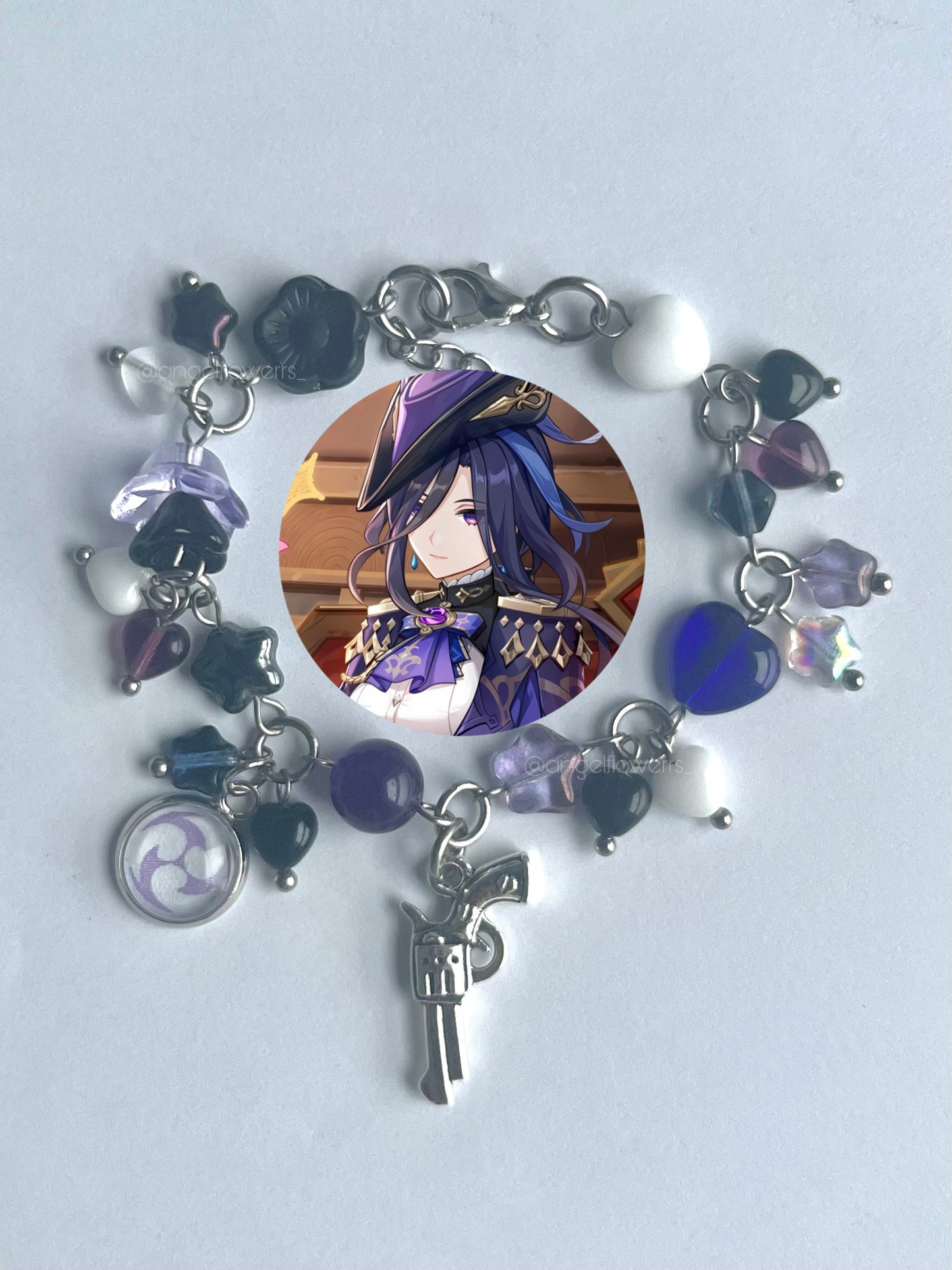 Genshin Impact Cluttered Bracelet (Choose 1 Character)